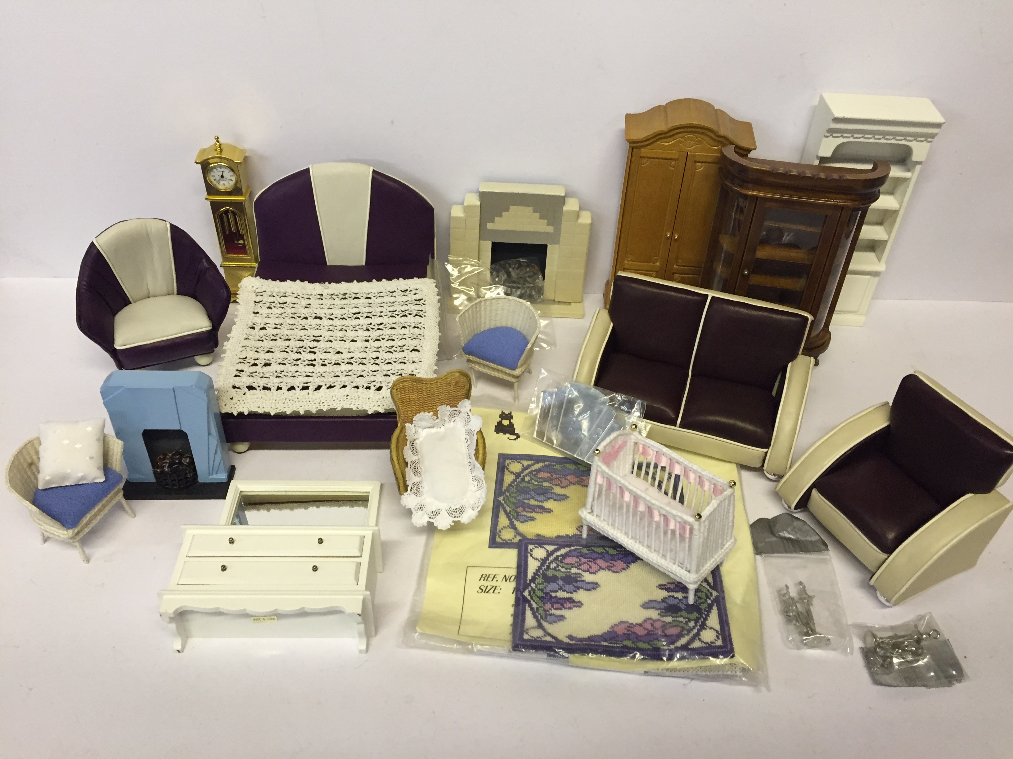 Quantity of Art Deco style doll's house furniture, accessories and lighting,