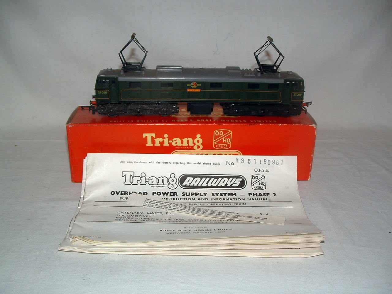 TRIANG R351 BR Green Class EM2 O/H Electric CO CO no 27001 'Electra' Excellent Plus Boxed with all