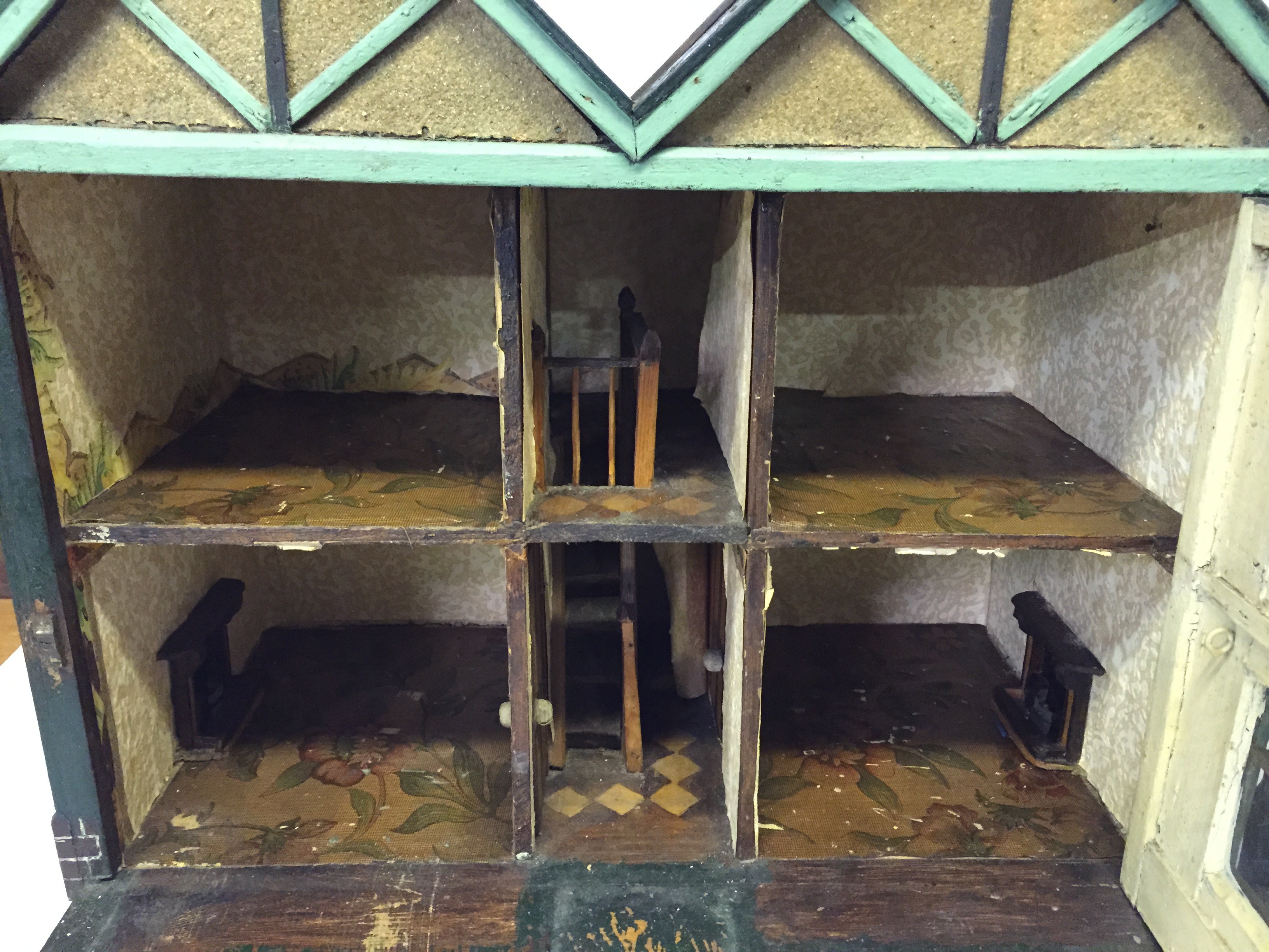 Tudor style doll's house, built by a professional cabinet maker, with veranda and balcony, - Image 3 of 5