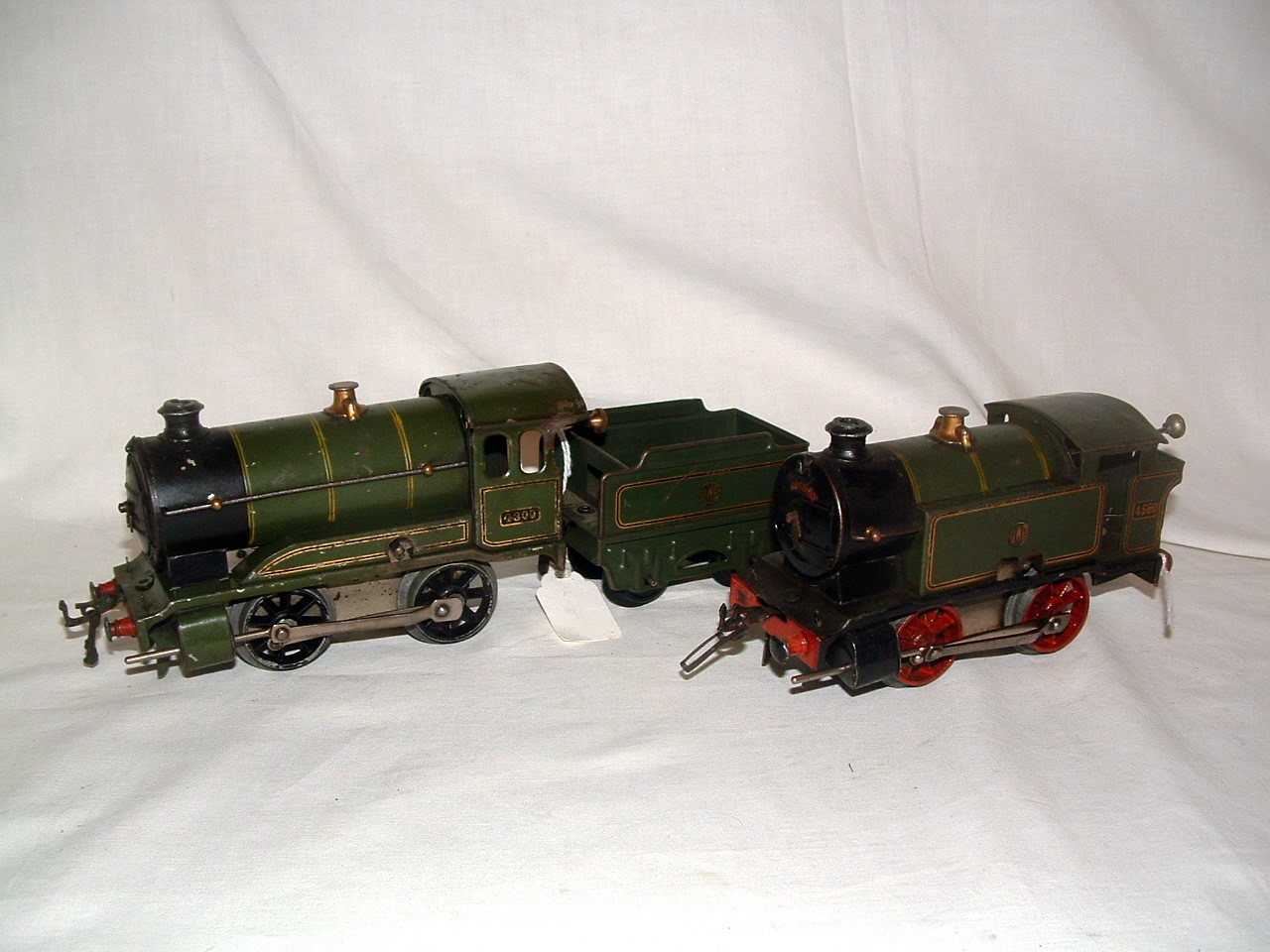HORNBY 0 Gauge 2 x GWR C/W Locomotives - No 1 0-4-0 Tender Locomotive no 4300 c 1938 - Green lined