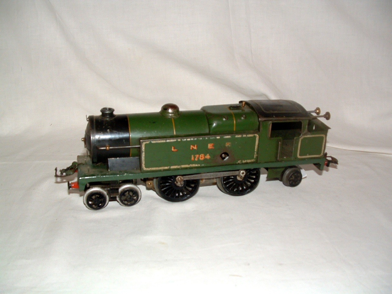 HORNBY 0 Gauge No 2 Special LNER lined Green  4-4-2T no 1784 c 1939.