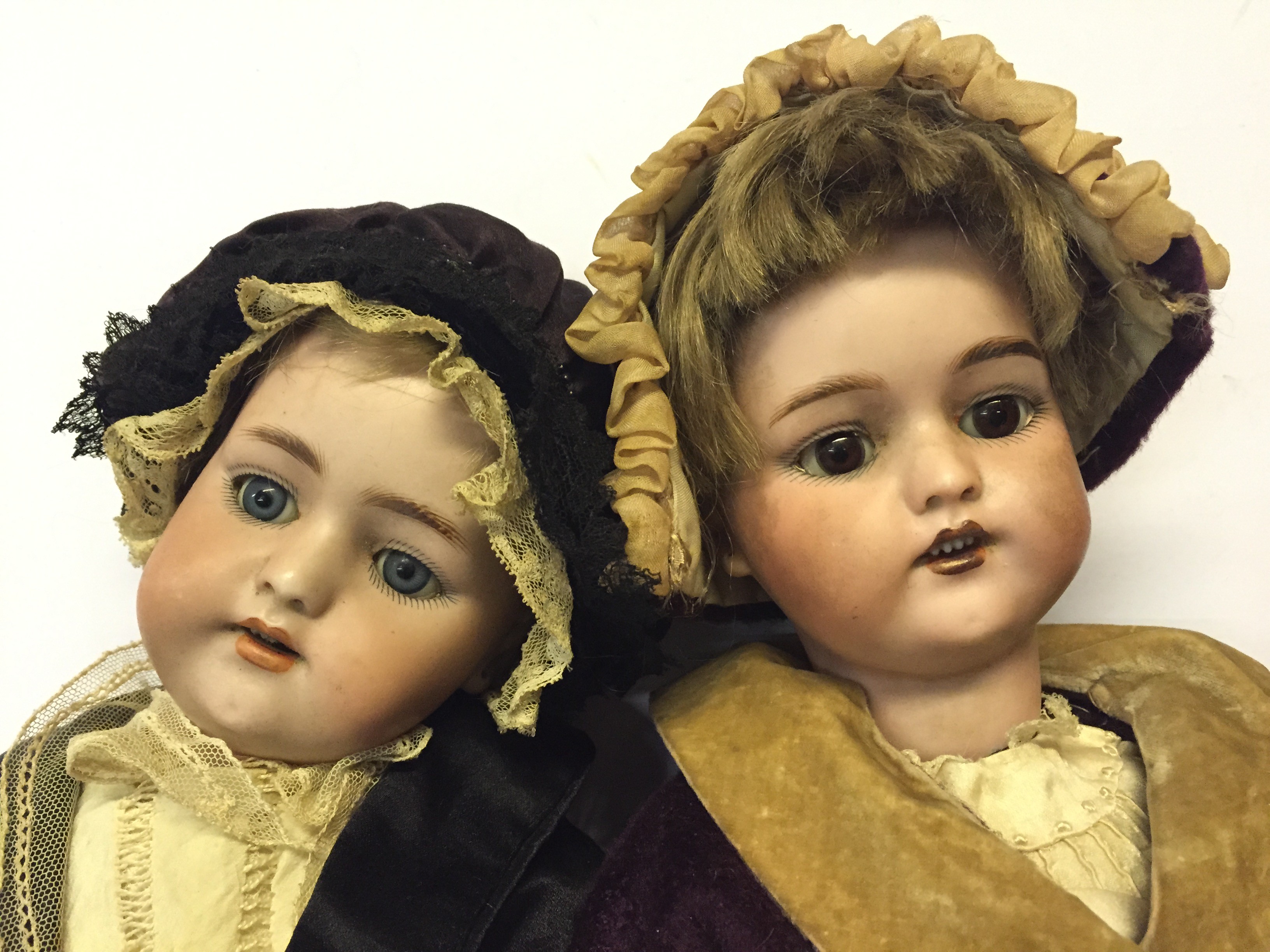 Late 19th/early 20th Century pair of Simon Halbig (Germany) bisque head dolls,