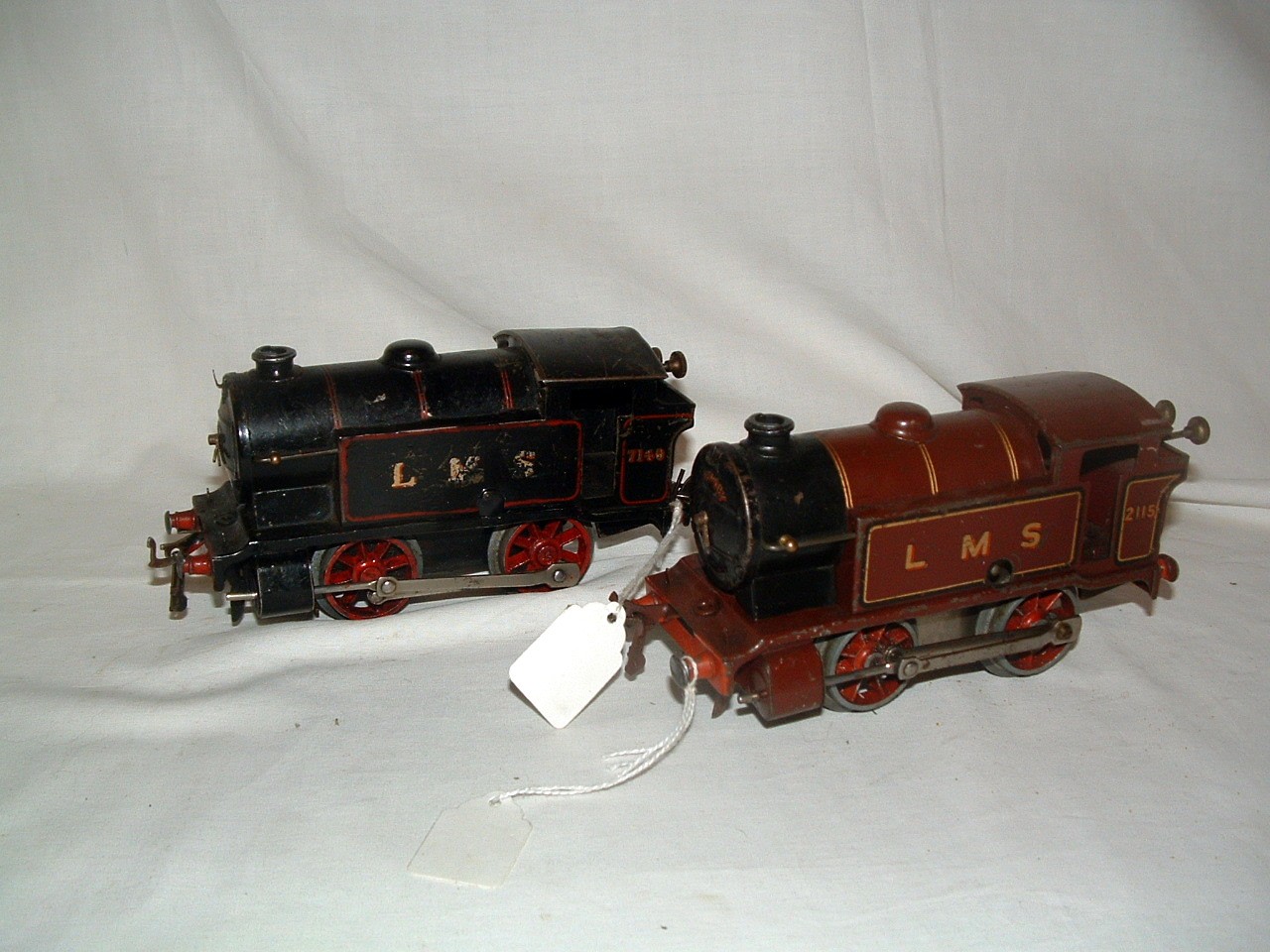 HORNBY 0 Gauge 2 x No 1 C/W LMS 0-4-0T's - LMS Black Lined Red no 7140 - Poor LMS Transfer to one