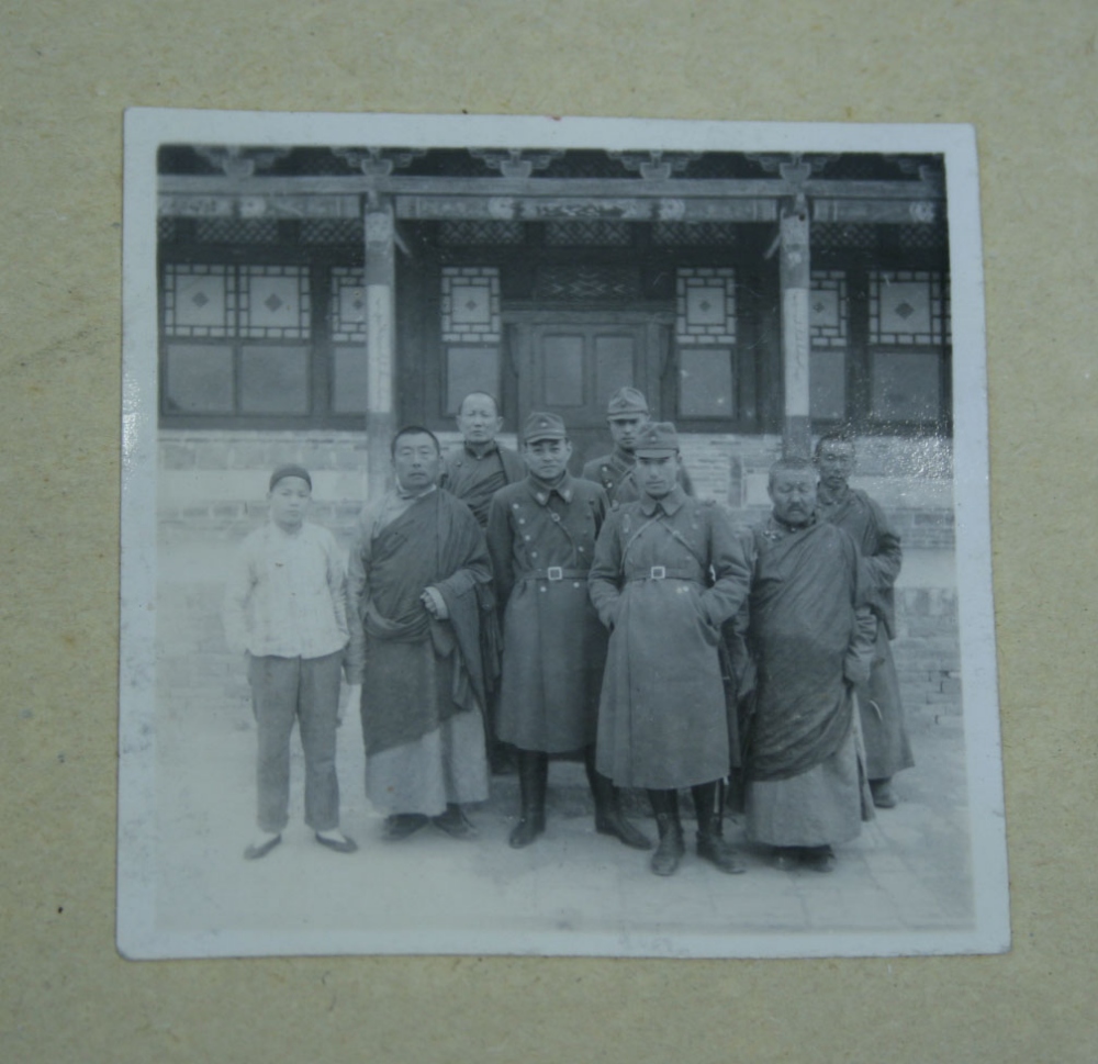 Japanese Officers Photograph Album China & Manchuria Campaign 1936-39. The album starts with - Image 6 of 7