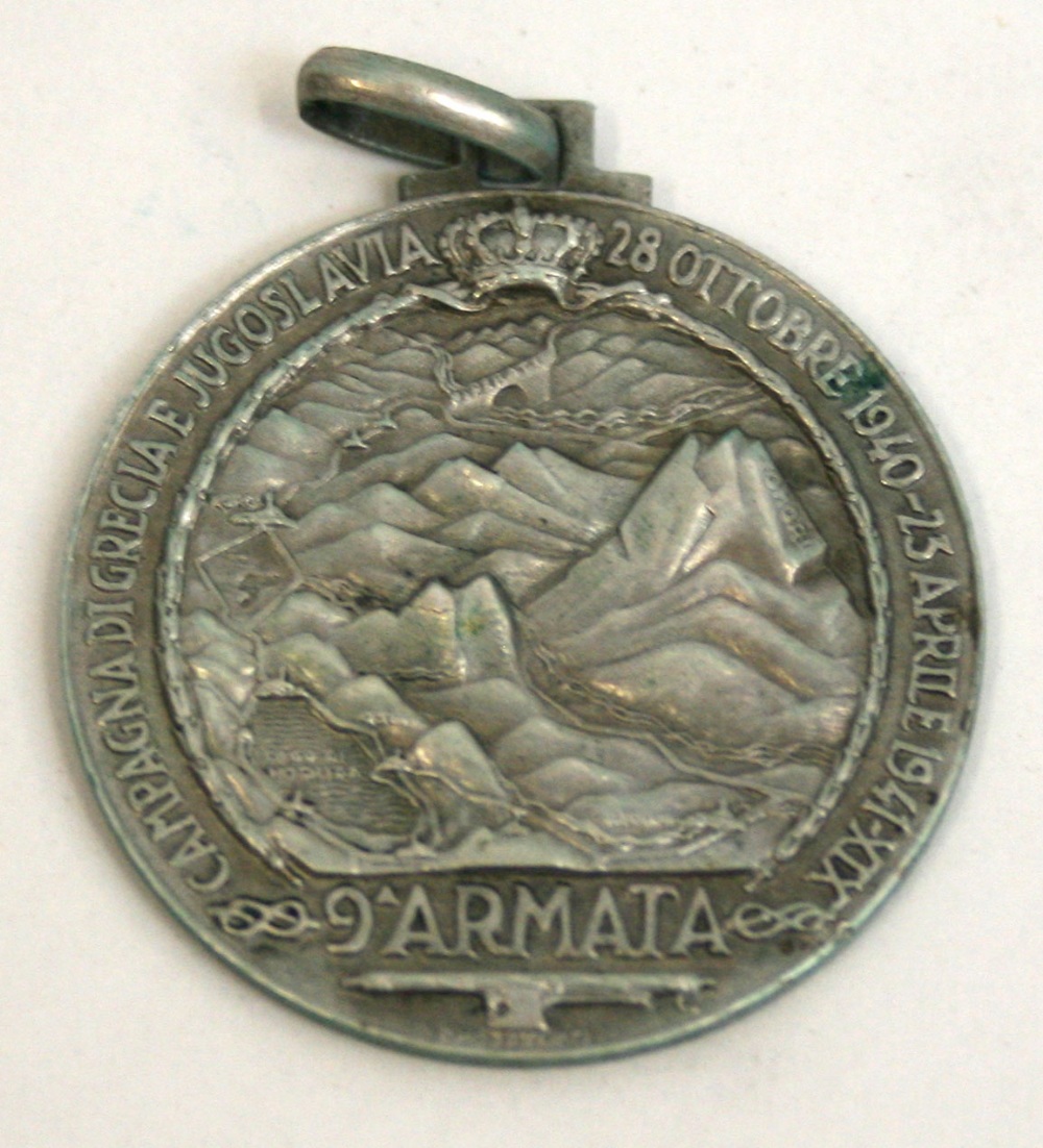 Italian 9th Army Service in Greece / Yugoslavia Medal in Silver, medal has the ribbon loop but no