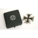 Imperial German Iron Cross 1st Class in Presentation Case, cross retains much of the frosted