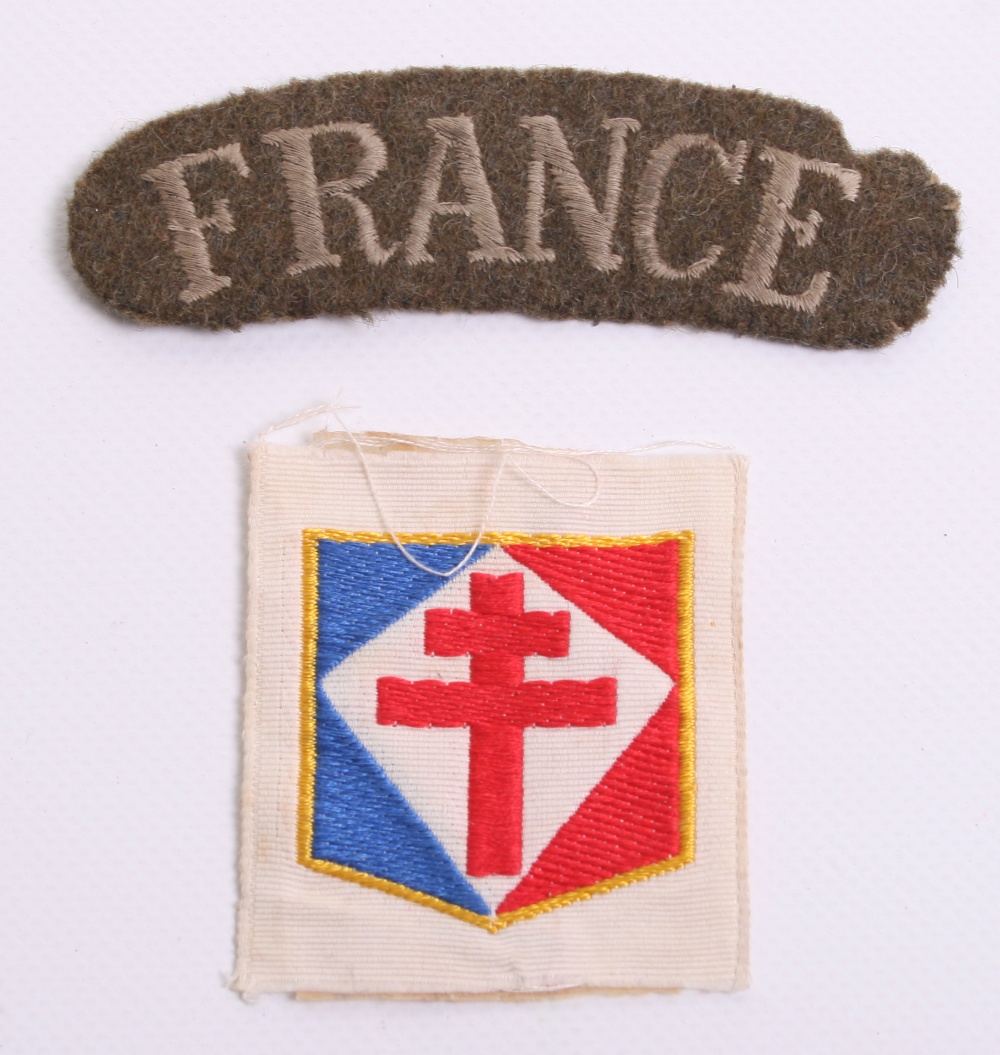 WW2 Free French Insignia consisting of silk woven cloth formation sign with cross of Loraine