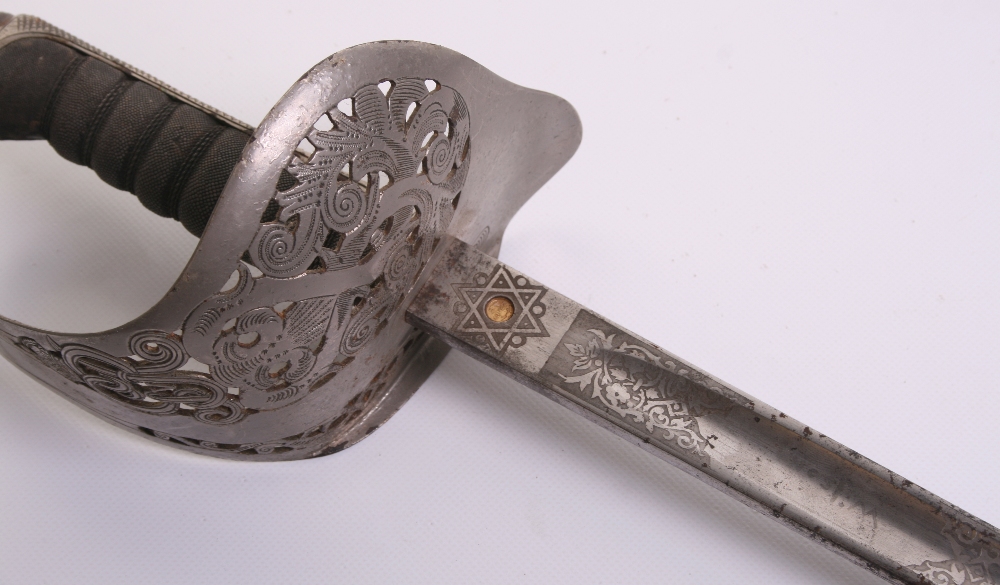 British George V 1897 Pattern Officers Sword complete with its original brown leather field - Image 2 of 6