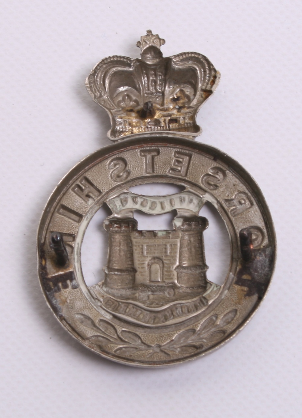 Victorian Dorsetshire Militia Glengarry Badge of white metal with two loops to the reverse, top loop - Image 2 of 2