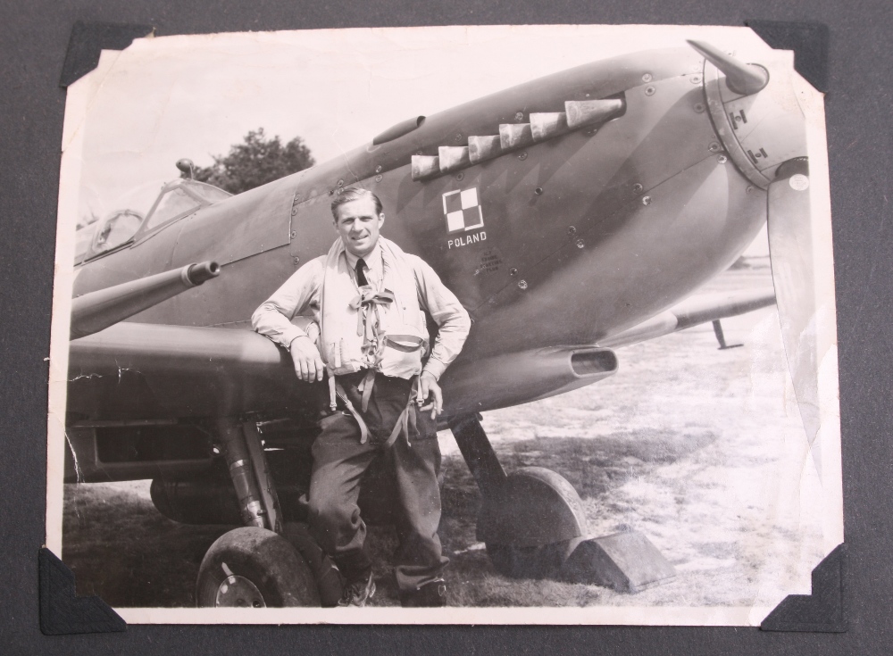 WW2 Polish Fighter Pilots Photograph Album Grouping of Flight Lieutenant Antoni Lipkowski, the