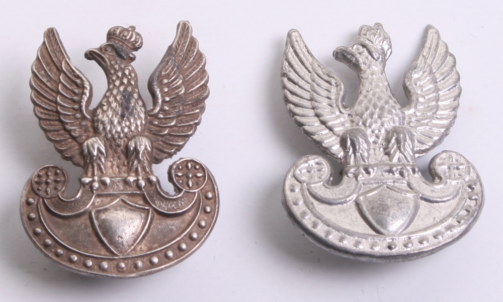 WW2 Polish Army Officers Cap / Beret Badge being a silver example with four loop fittings on the - Image 2 of 3