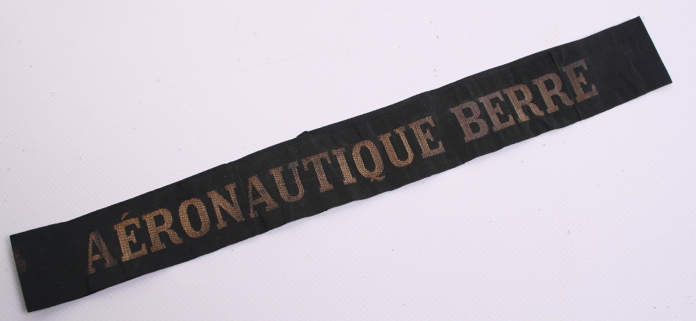 Great War French Naval Air Service Cap Tally, being gilt wire on black ribbon, AERONAUTIQUE BERRE.