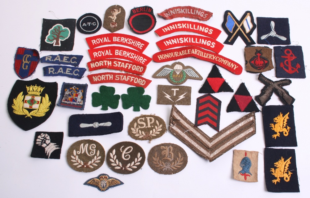 Selection of British Cloth Insignia including 2x embroidered 3rd Infantry division formation