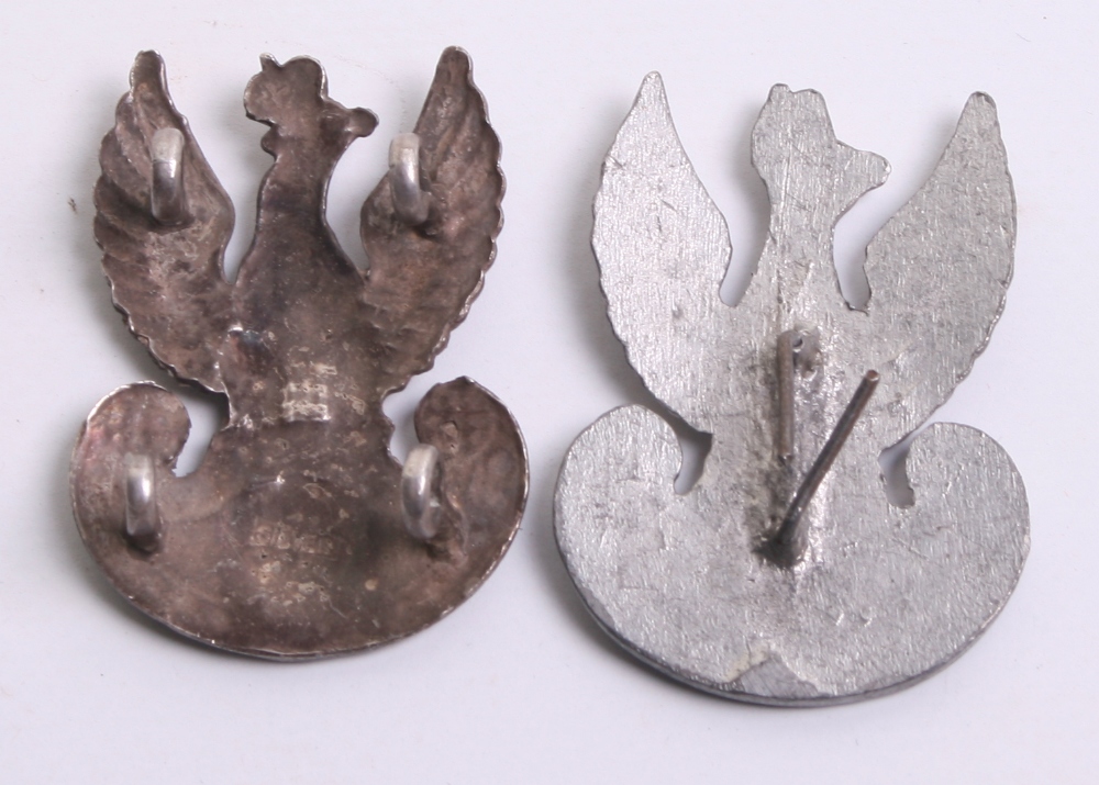 WW2 Polish Army Officers Cap / Beret Badge being a silver example with four loop fittings on the - Image 3 of 3