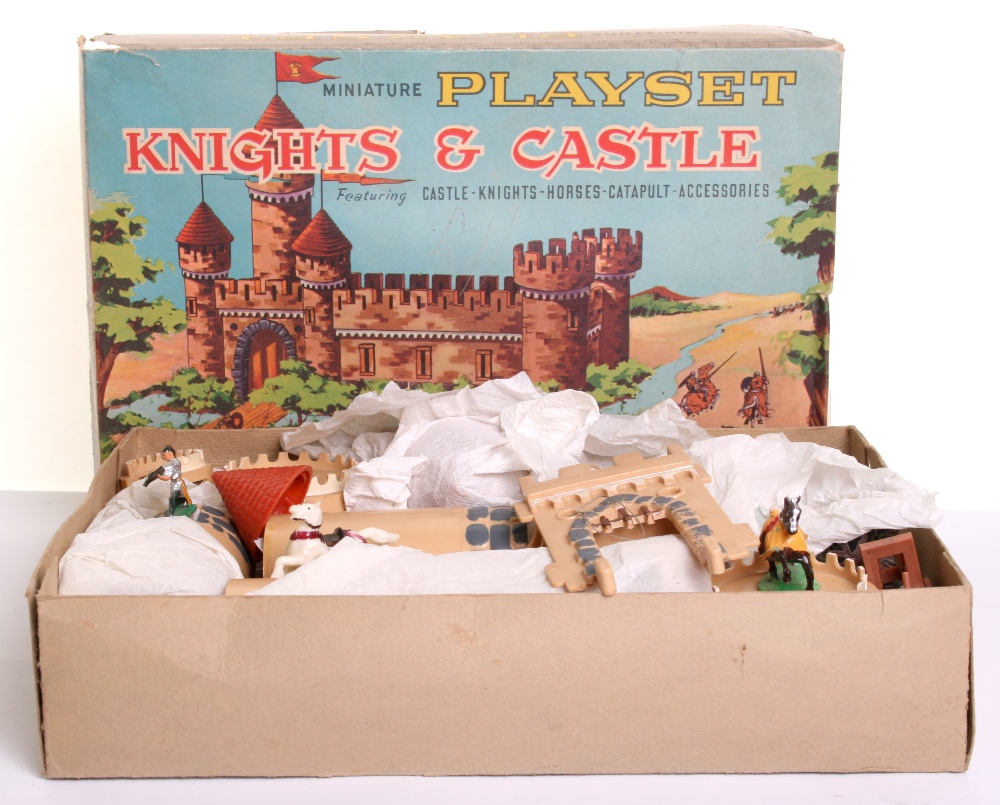 Lot no: 47 Louis Marx & Co Knights & Castle Miniature Play Set, including plastic castle, knights, - Image 2 of 2