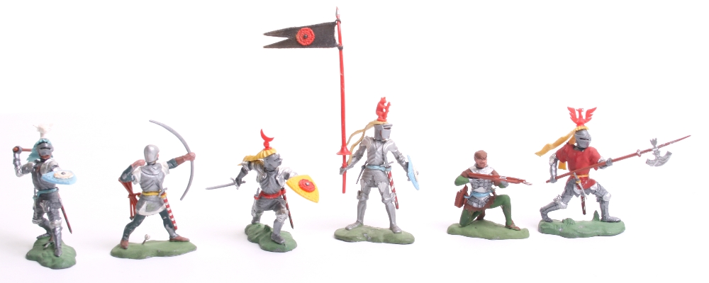 Britains Swoppet Foot Knights set of Six foot figures, 1470 with Lance ,1471 with sword,1472