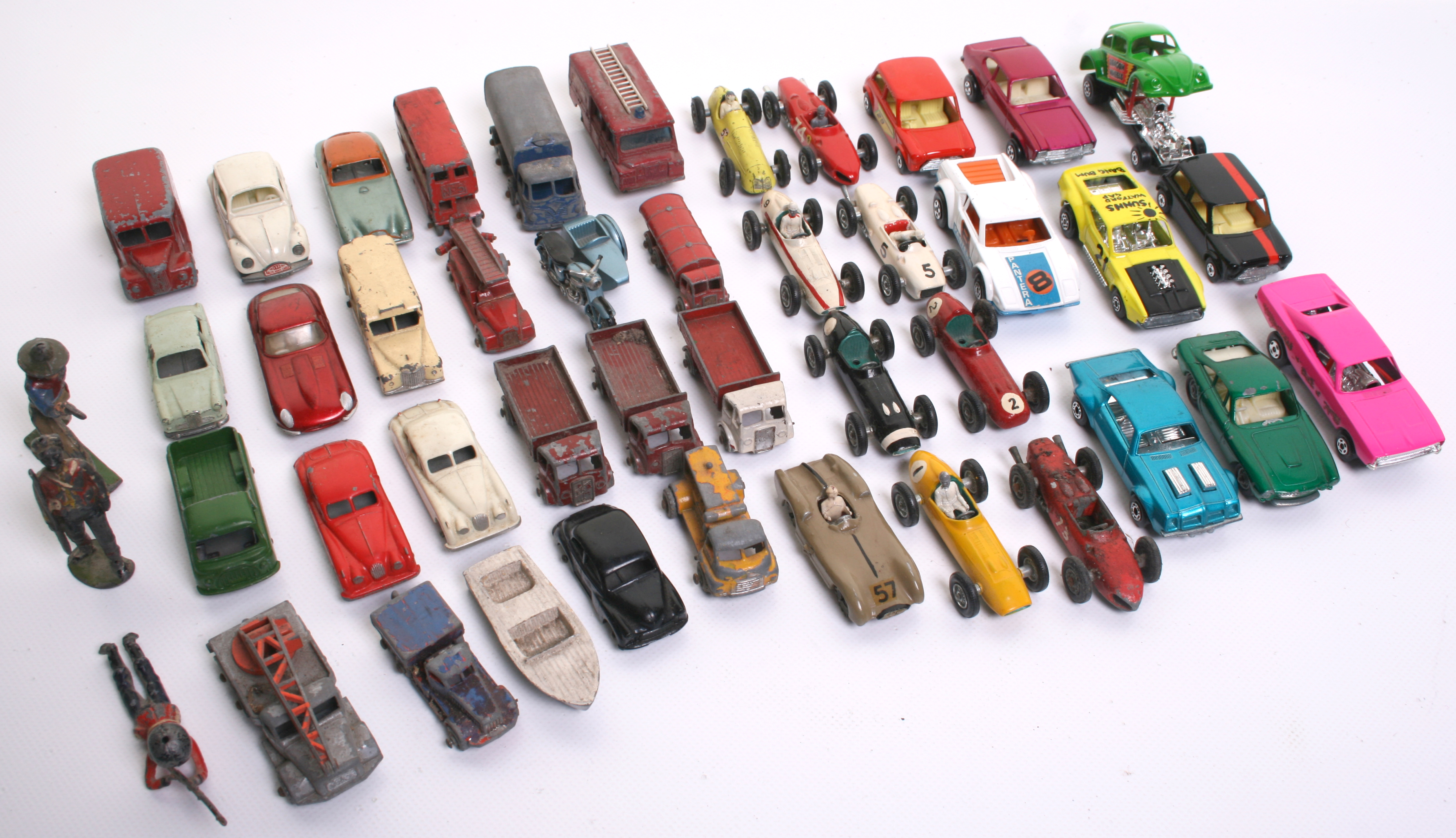 Quantity of Unboxed Matchbox Regular/Superfast wheels, including 2 x 32a Jaguar XK140, 15d VW 1500