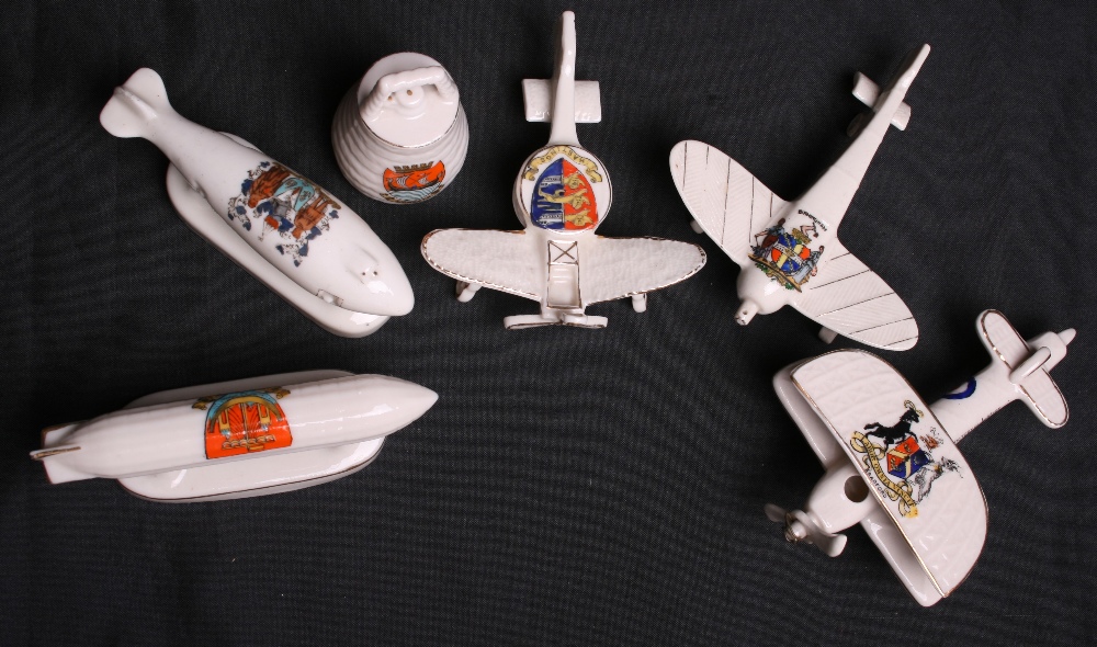 Selection of Great War Crested China Aircraft and Zeppelin Models, consisting of rare Carlton ware - Image 4 of 4