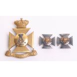Victorian Wiltshire Regiment Officers Glengarry Badge and Collar Badges, fine diecast and gilt