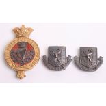 Victorian Royal Irish Regiment Officers Glengarry Badge and Collar Badges, gilt crowned garter