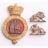 Victorian Royal Berkshire Regiment Officers Glengarry Badge and Collar Badges, gilt crowned garter