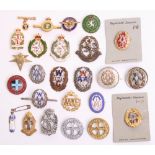 Selection of WW1 & WW2 Womens Organisations Sweetheart Brooches and Lapel Badges consisting of 2x