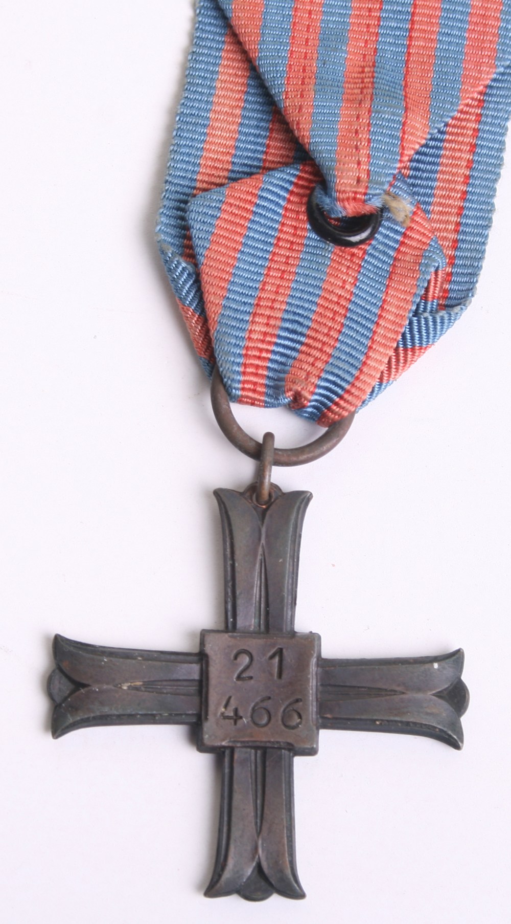 Polish Monte Cassino Cross 5th Field Artillery 5th Kresowa Infantry, cross is numbered on the - Image 2 of 2