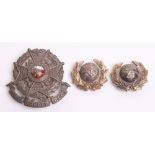 Victorian Border Regiment Officers Glengarry Badge and Collar Badges, silvered regimental badge