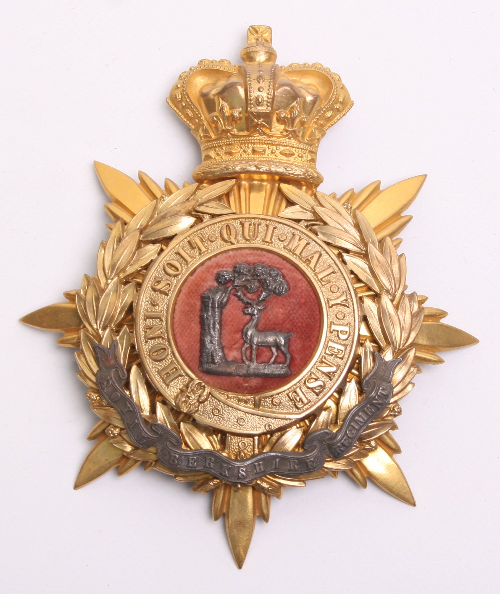 Victorian Royal Berkshire Regiment Officers Home Service Helmet Plate, gilt crowned star with laurel