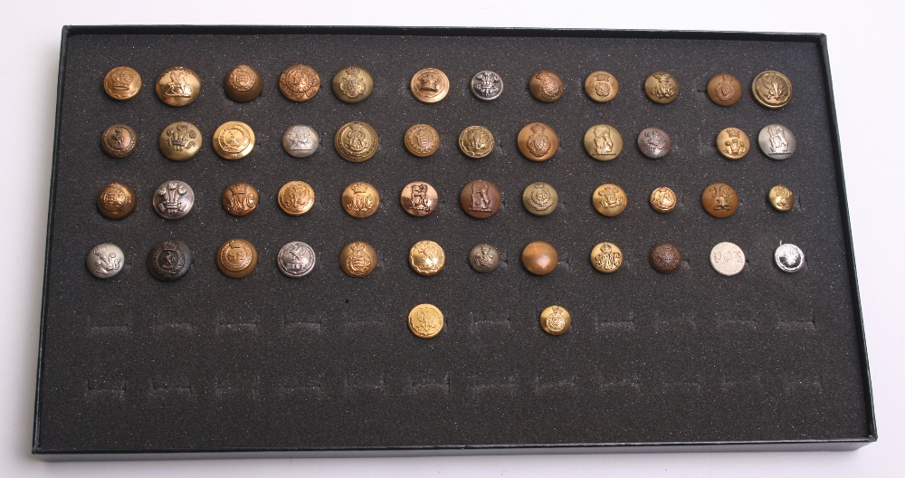 Selection of Cavalry and Yeomanry Regimental Buttons, all being small types and of various regiments