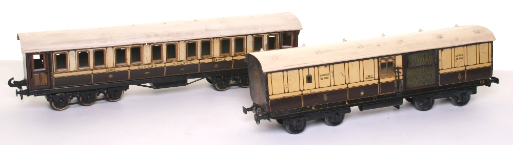 Carette for Bassett-Lowke gauge I L&NWR Dining Saloon, brown/white livery, 12-wheel bogie Dining - Image 2 of 2