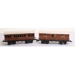 Two Bing O Gauge LNER Teak Short Coaches,1st/3rd Passenger Coach no 265 and Brake End Coach no 264