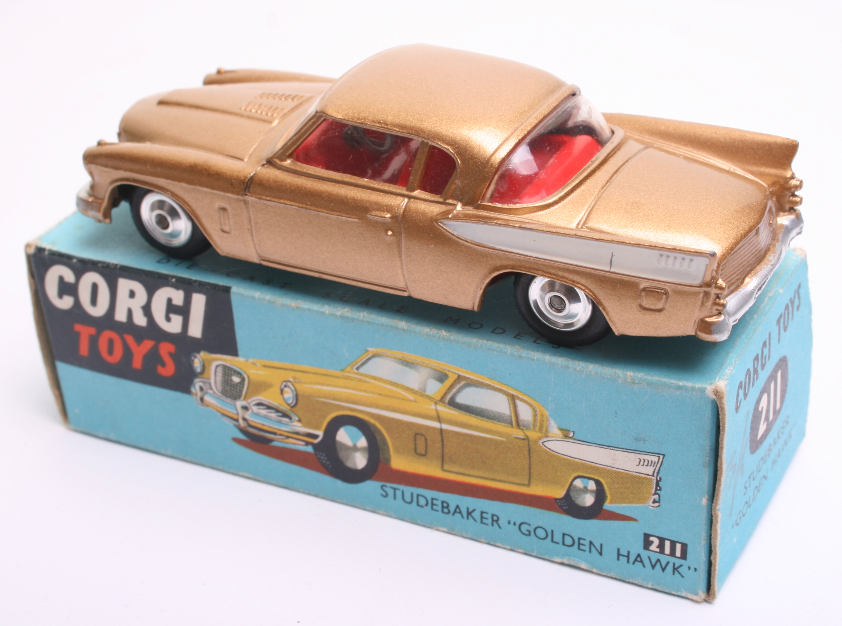 Corgi Toys 211S Studebaker “Golden Hawk” gold body/white trim, spun wheels, in near mint condition - Image 3 of 3