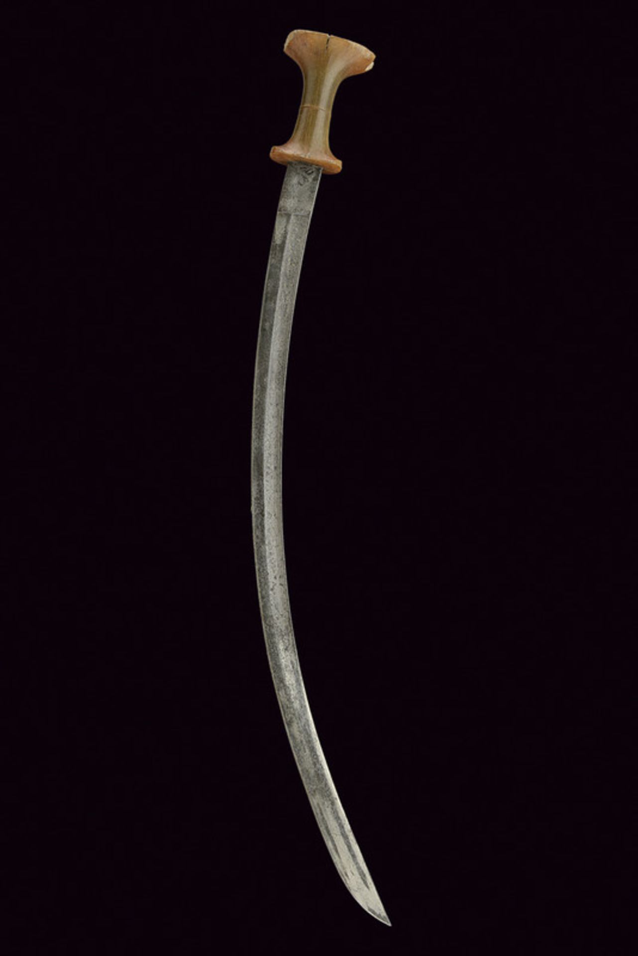 A guradé dating: late 19th Century provenance: Abissinia Curved, single-edged blade with wide - Image 5 of 5