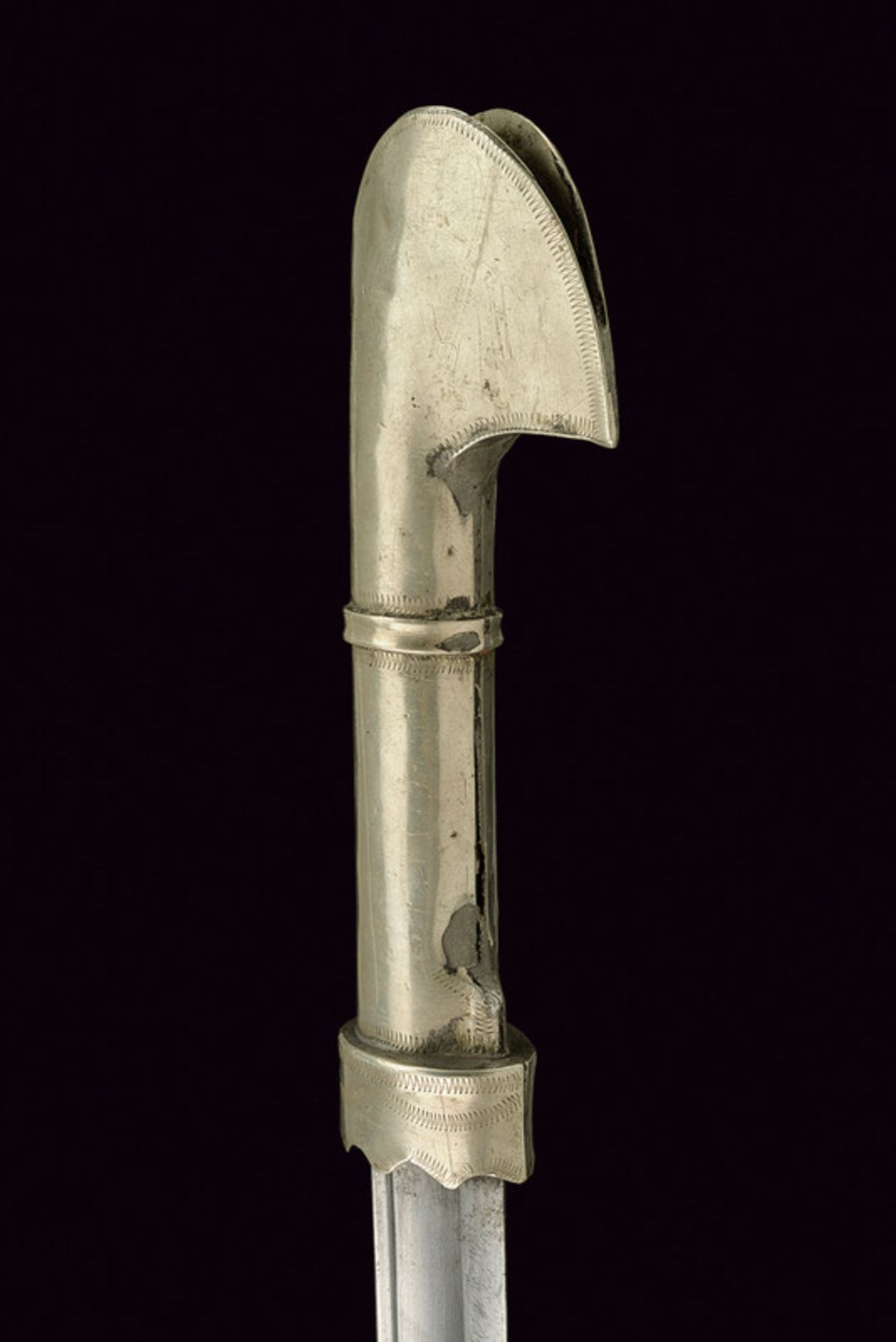 A shasqua dating: 19th Century provenance: Caucasia Curved, single -and false-edged blade with - Image 2 of 4