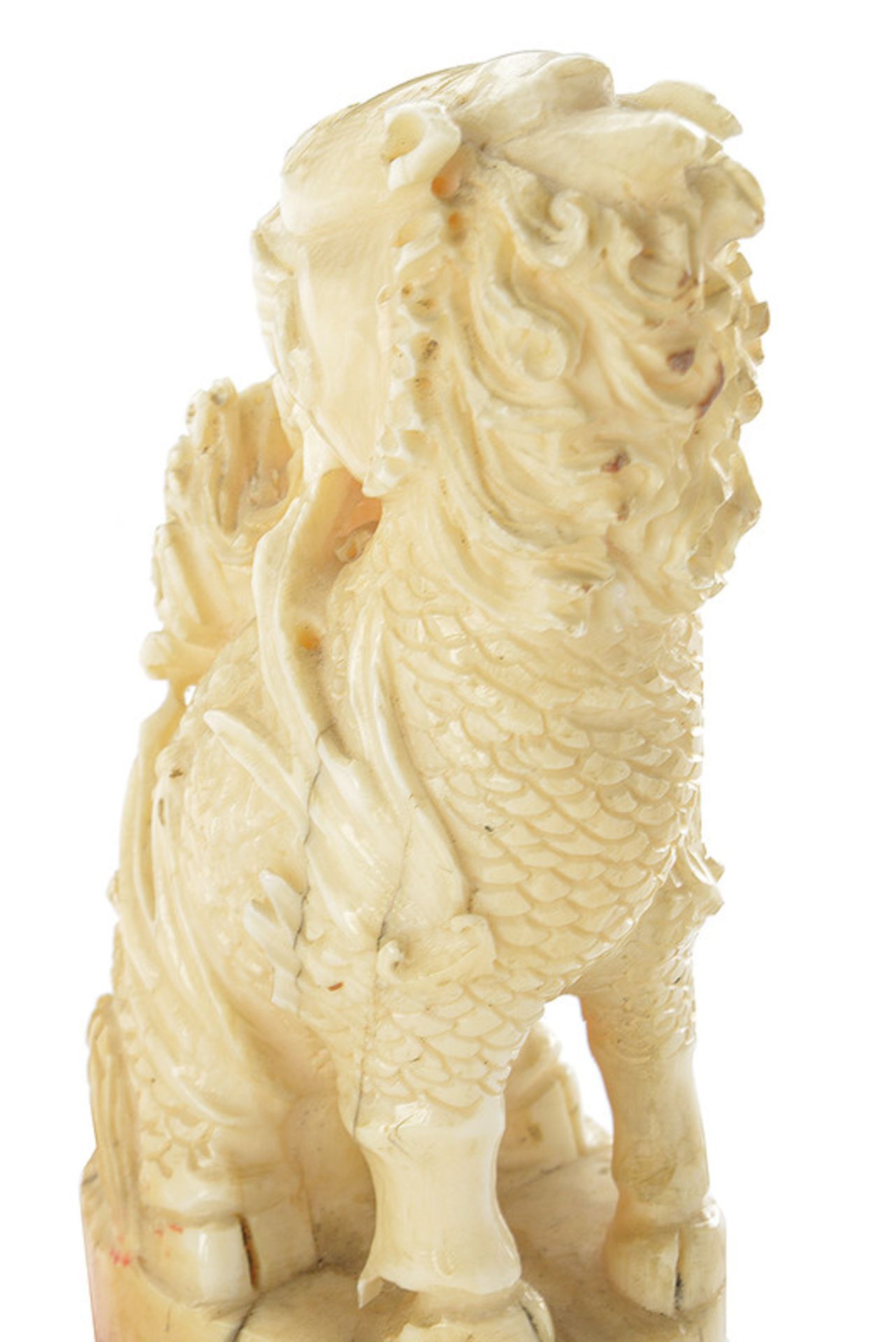 A beautiful carved signet dating: 19th Century provenance: China Ivory seal shaped as a dragon, oval - Image 2 of 4