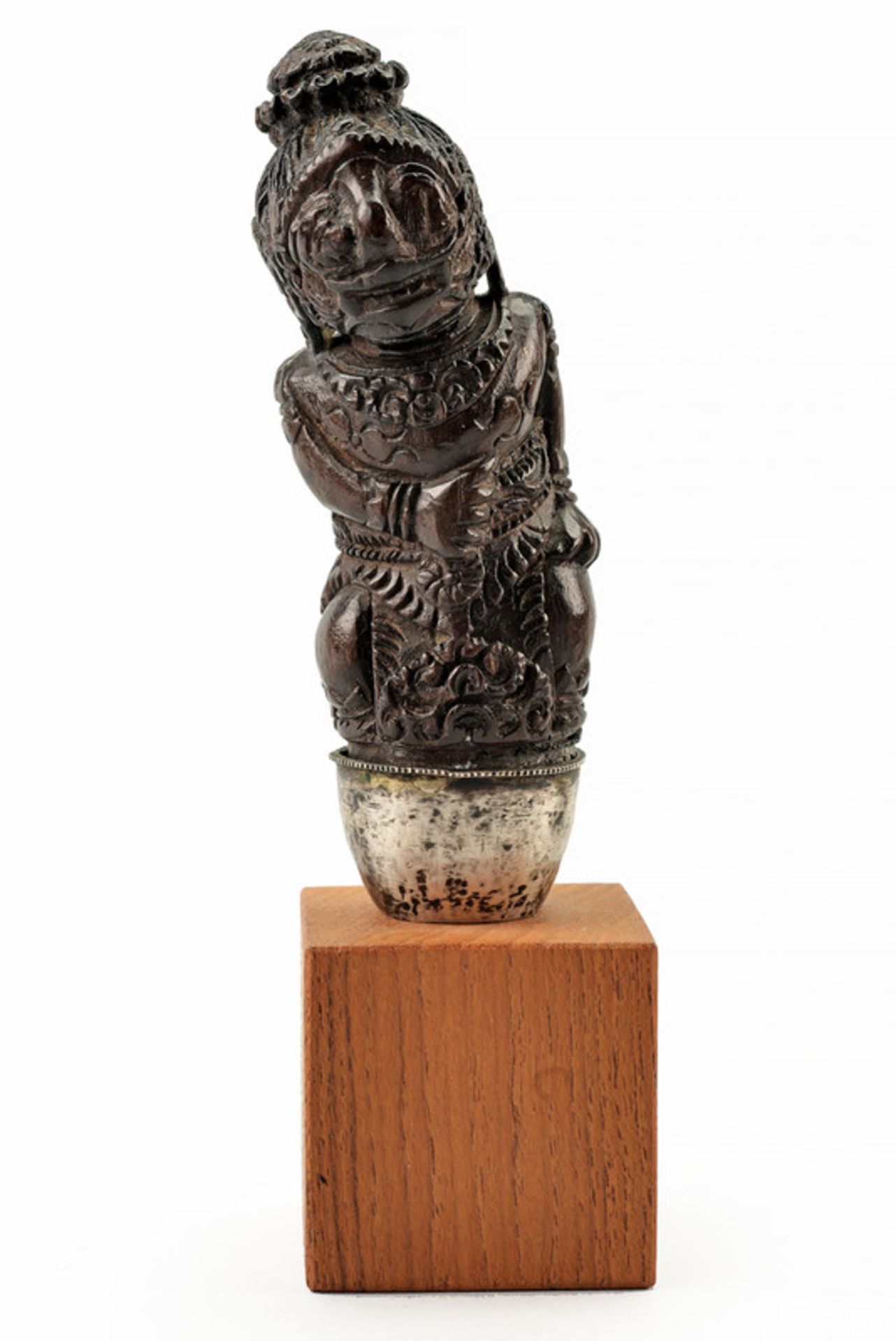 A kris hilt dating: late 19th Century provenance: Indonesia Wooden hilt carved as a deity; with - Image 3 of 3