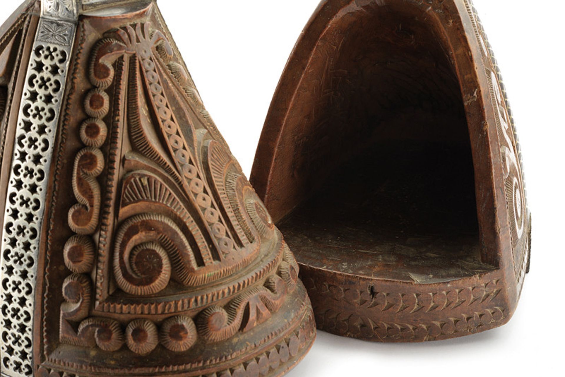 An interesting pair of stirrups dating: 19th Century provenance: Chile Large, wooden structure, - Image 3 of 4