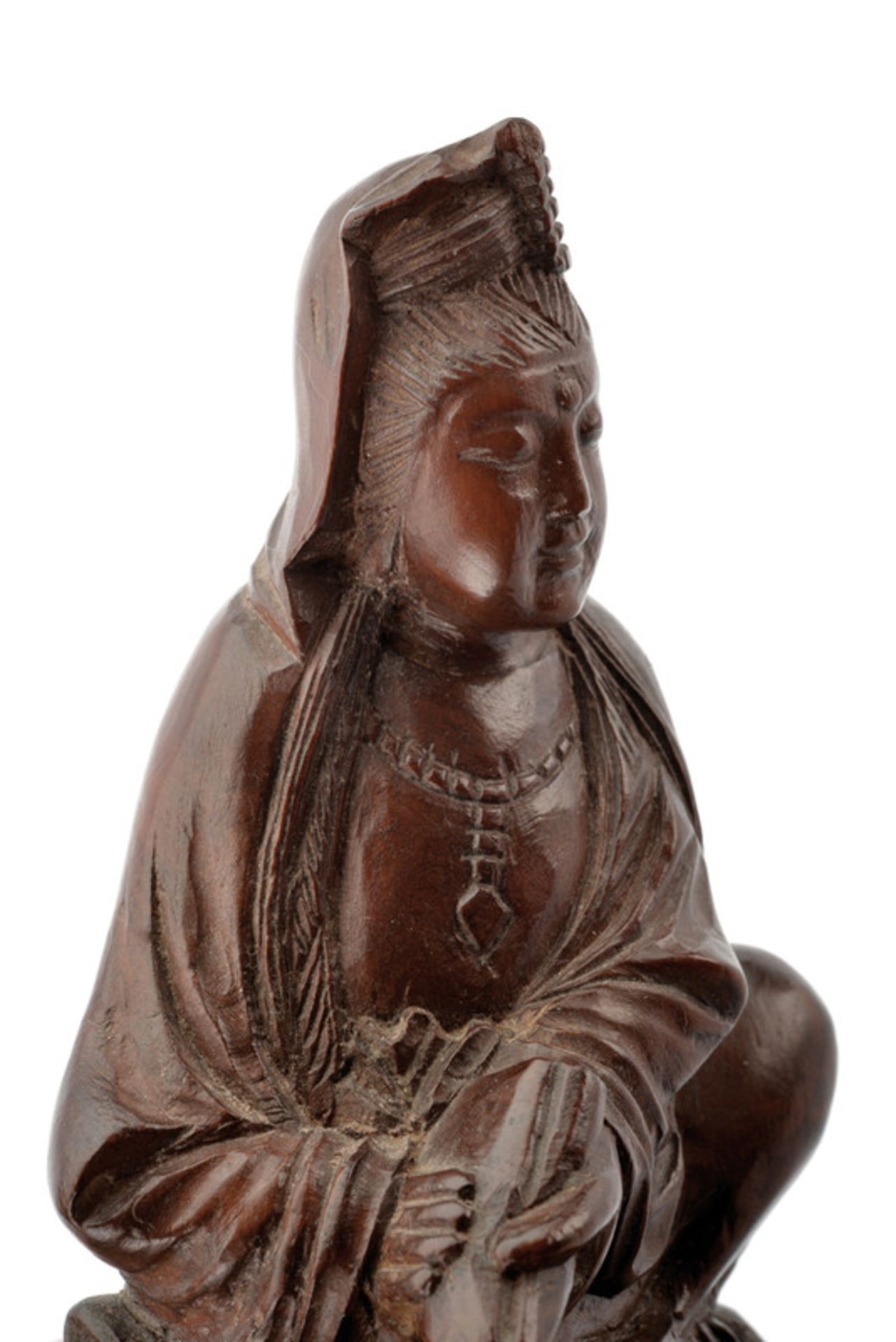 A wooden depiction of Guanyin dating: circa 1900 provenance: China Fine depiction of brown wood. - Image 3 of 3