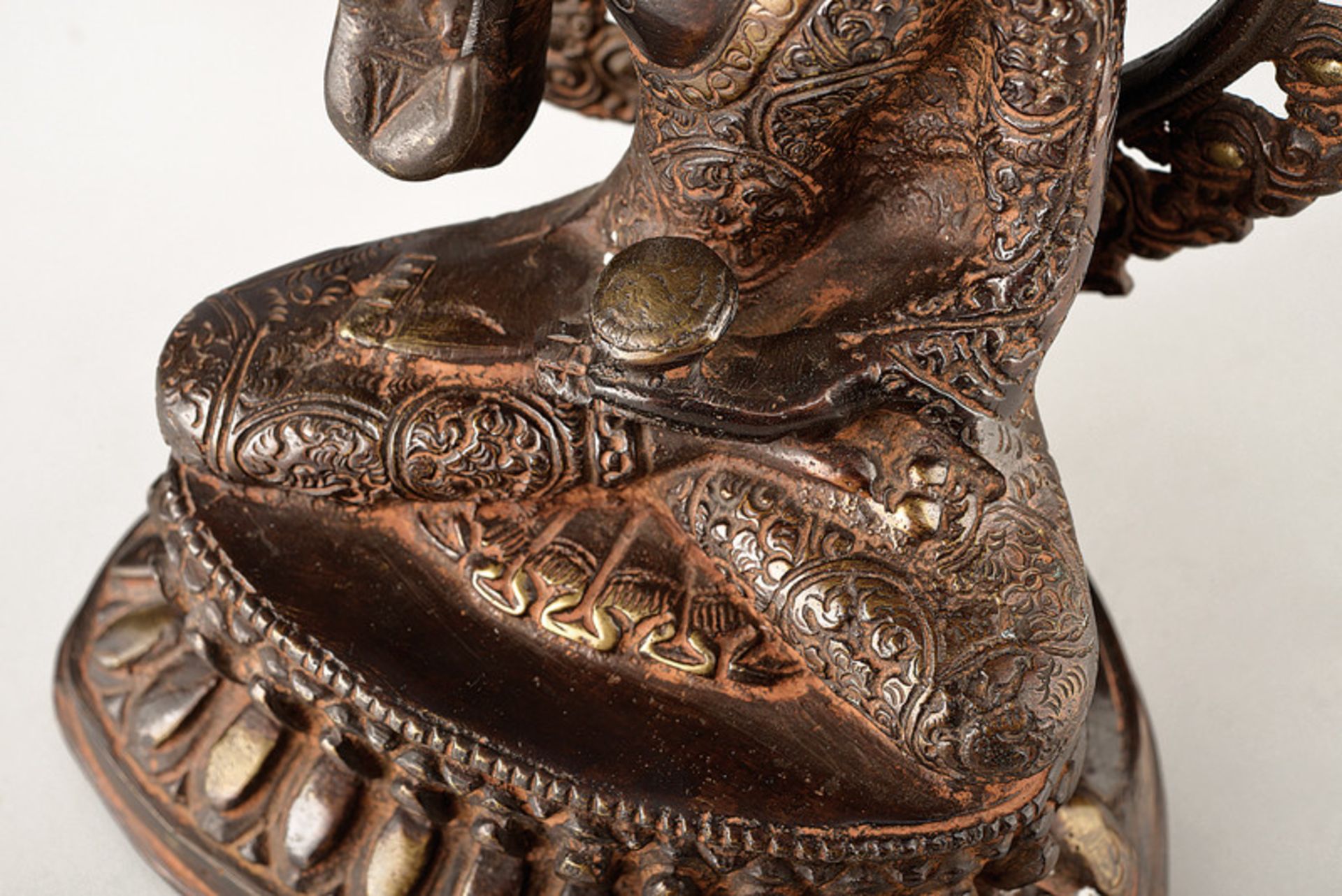 Buddha Avalokitesvara dating: late 19th Century provenance: Nepal In the round, bronze depiction - Image 3 of 4