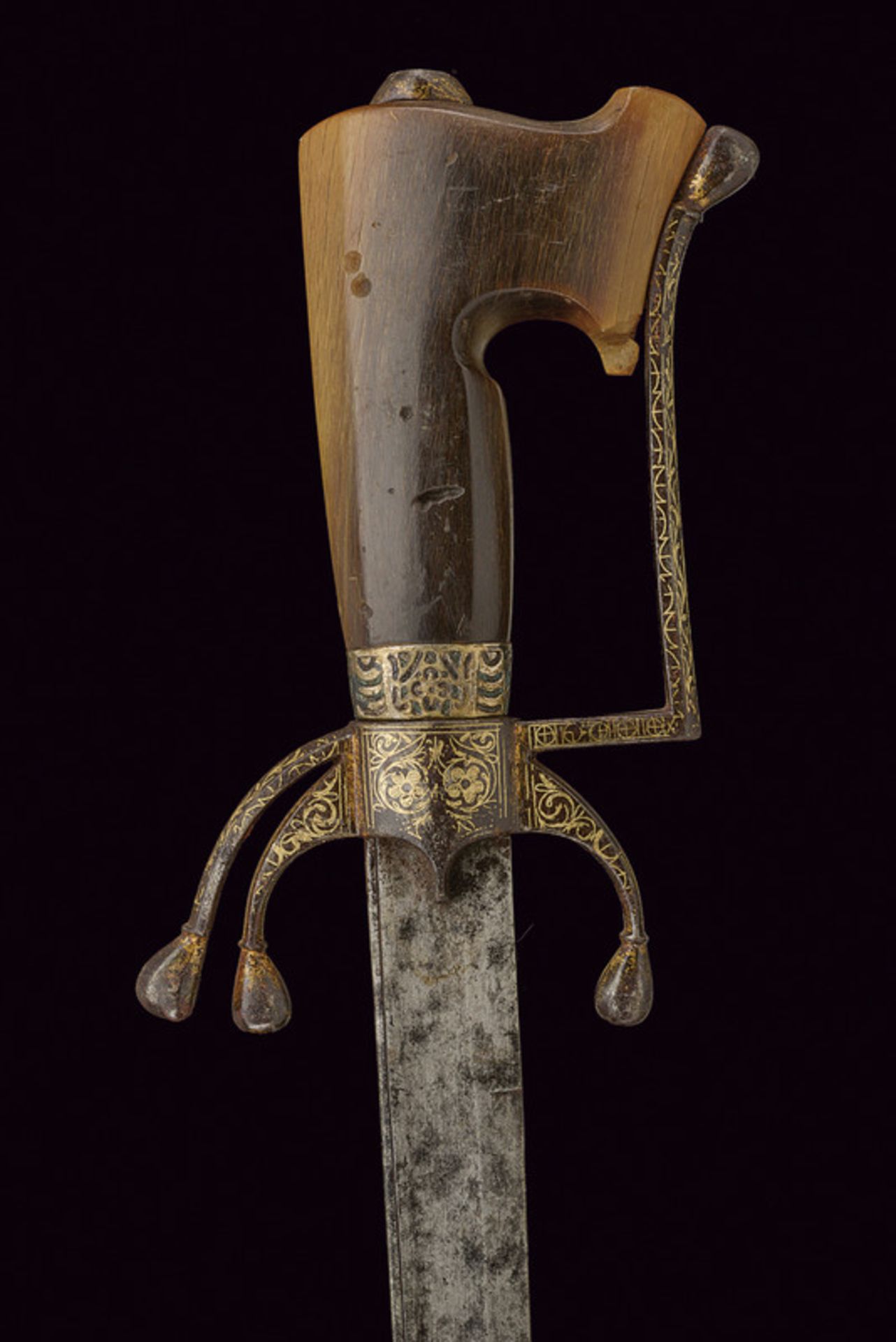 A nimcha dating: 19th Century provenance: Morocco Curved, single -tip and false-edged blade, a - Image 3 of 9