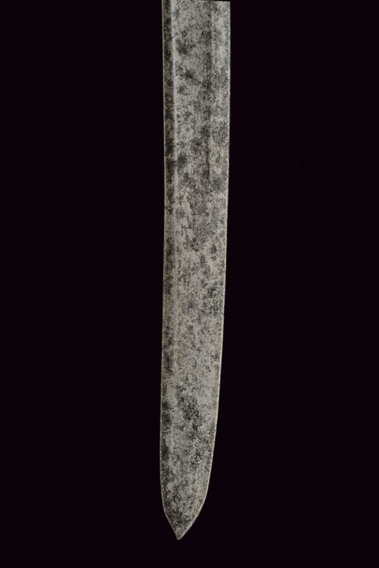 A nimcha dating: 19th Century provenance: Morocco Curved, single -tip and false-edged blade, a - Image 6 of 9