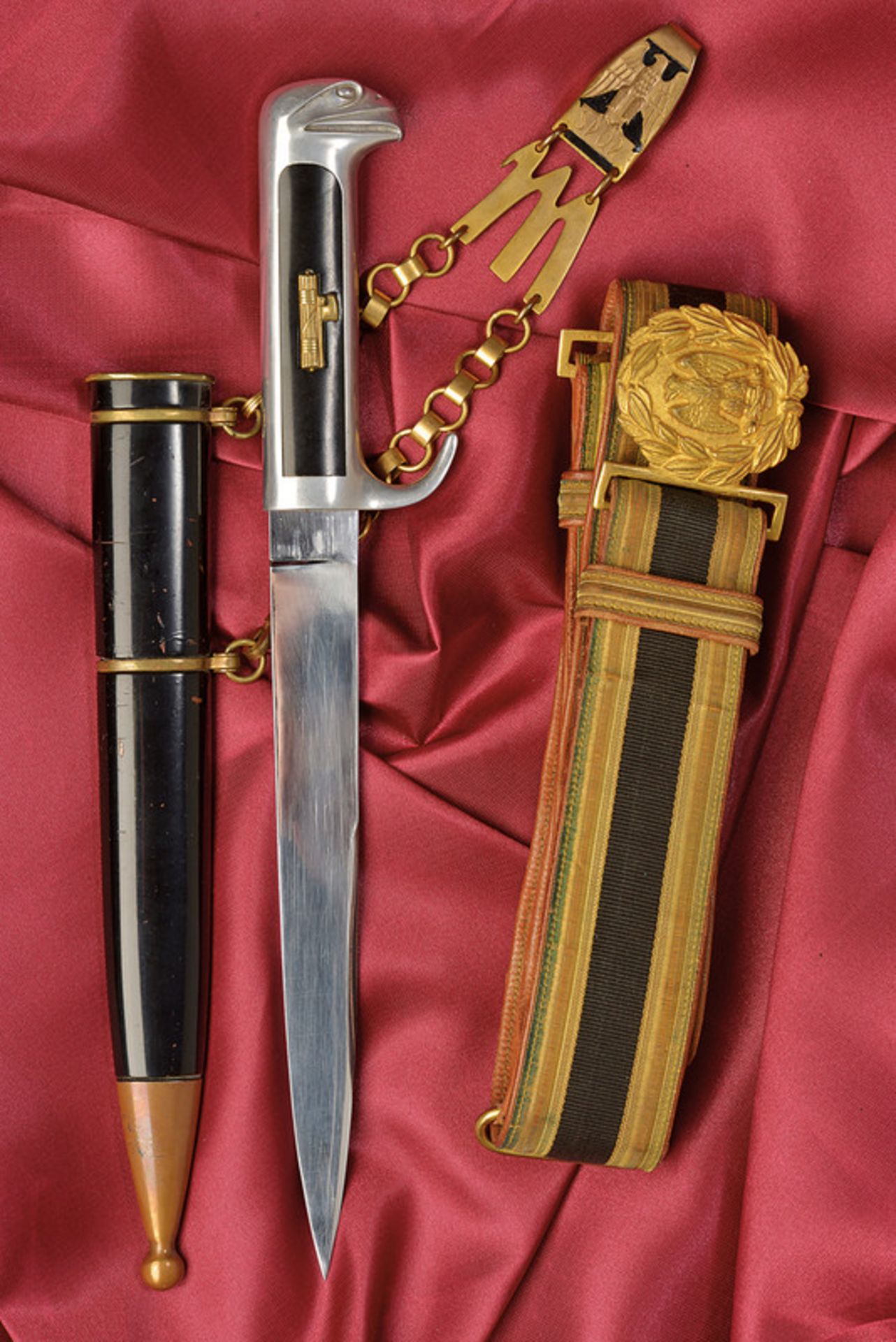 A MVSN officer's dagger dating: second quarter of the 20th Century provenance: Italy Straight,