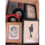Silhouettes, miniatures, albums and purs