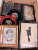 Silhouettes, miniatures, albums and purs