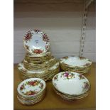 Royal Albert 'Old Country Roses' dinner