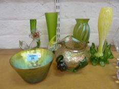 Art Nouveau period iridescent and other decorative glassware (6 pieces)