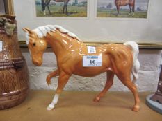 Beswick model of a palamino horse L22cm