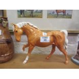 Beswick model of a palamino horse L22cm