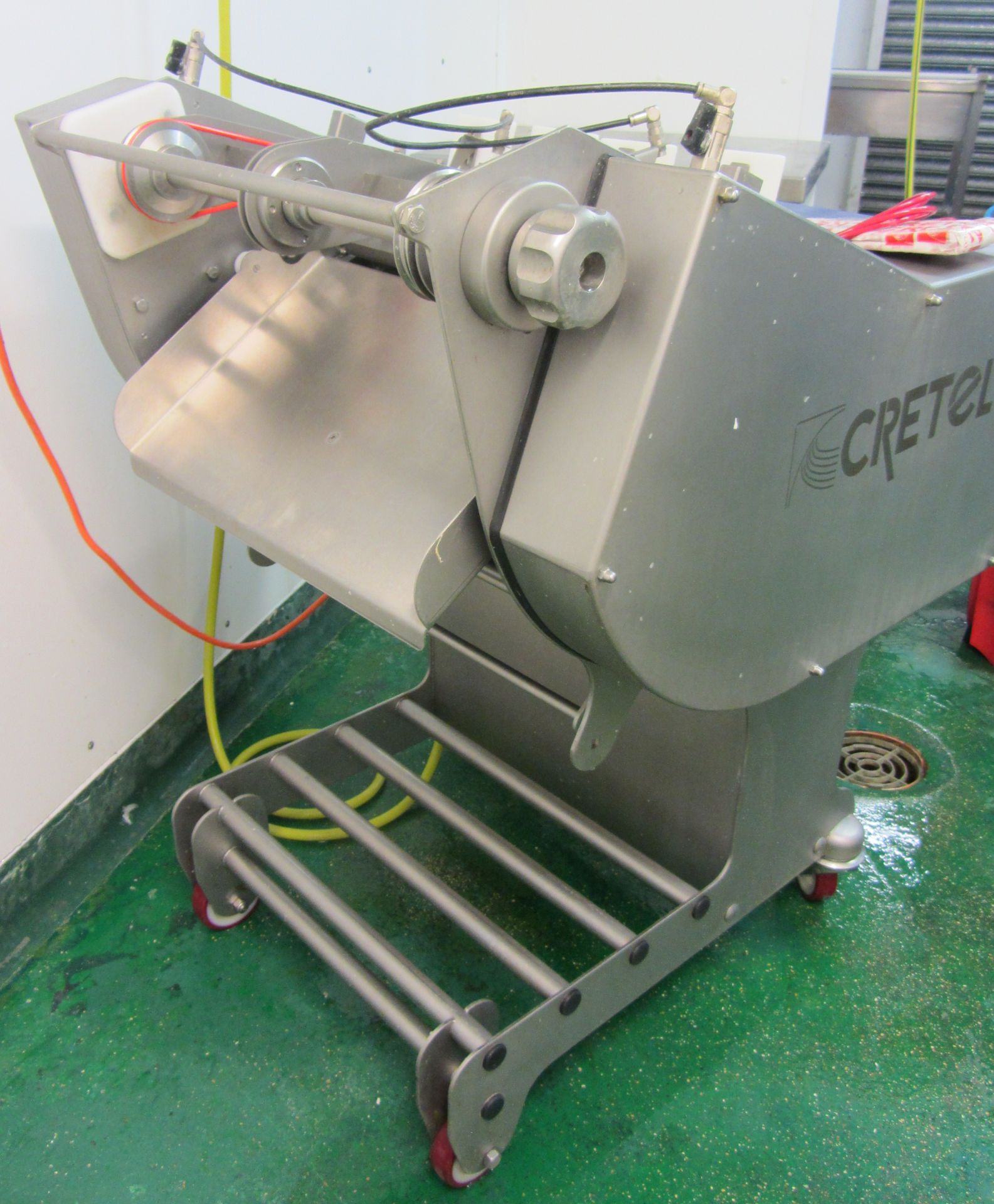 Cretel Nobilis 460TI stainless steel commercial fish skinning machine complete with 92T toothed - Image 2 of 3